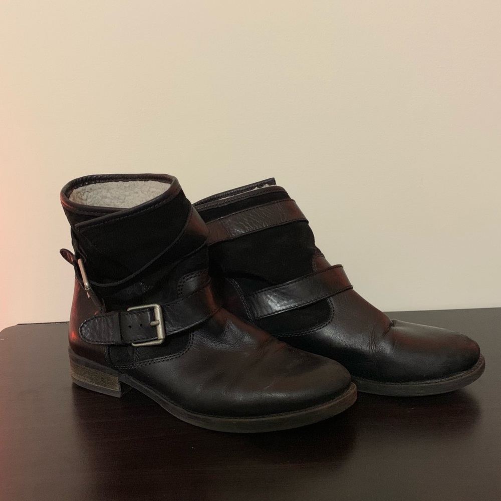 BLACK ALDO BOOTS